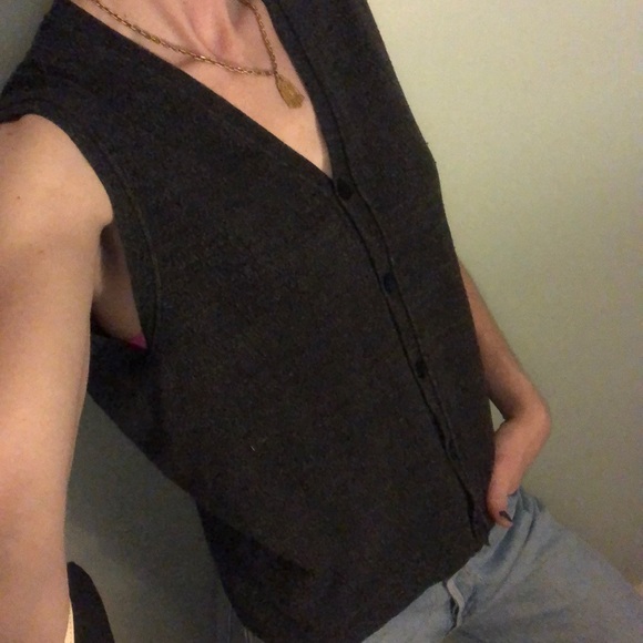 Geoffrey Beene •Super Soft Button-Up Vest - Picture 2 of 11
